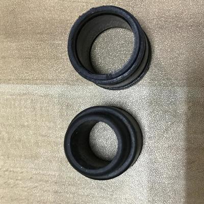 橡膠護線圈 橡膠防塵套 杭州橡膠制品定做 橡膠過線圈 橡膠堵頭圖片_高清圖_細(xì)節(jié)圖